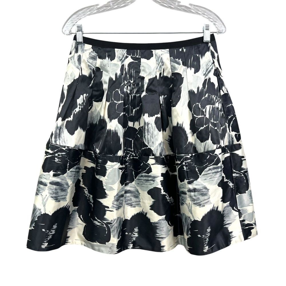 The Limited Womens Floral Skirt A Line Pleated Faux Satin Grey Black Size 2*